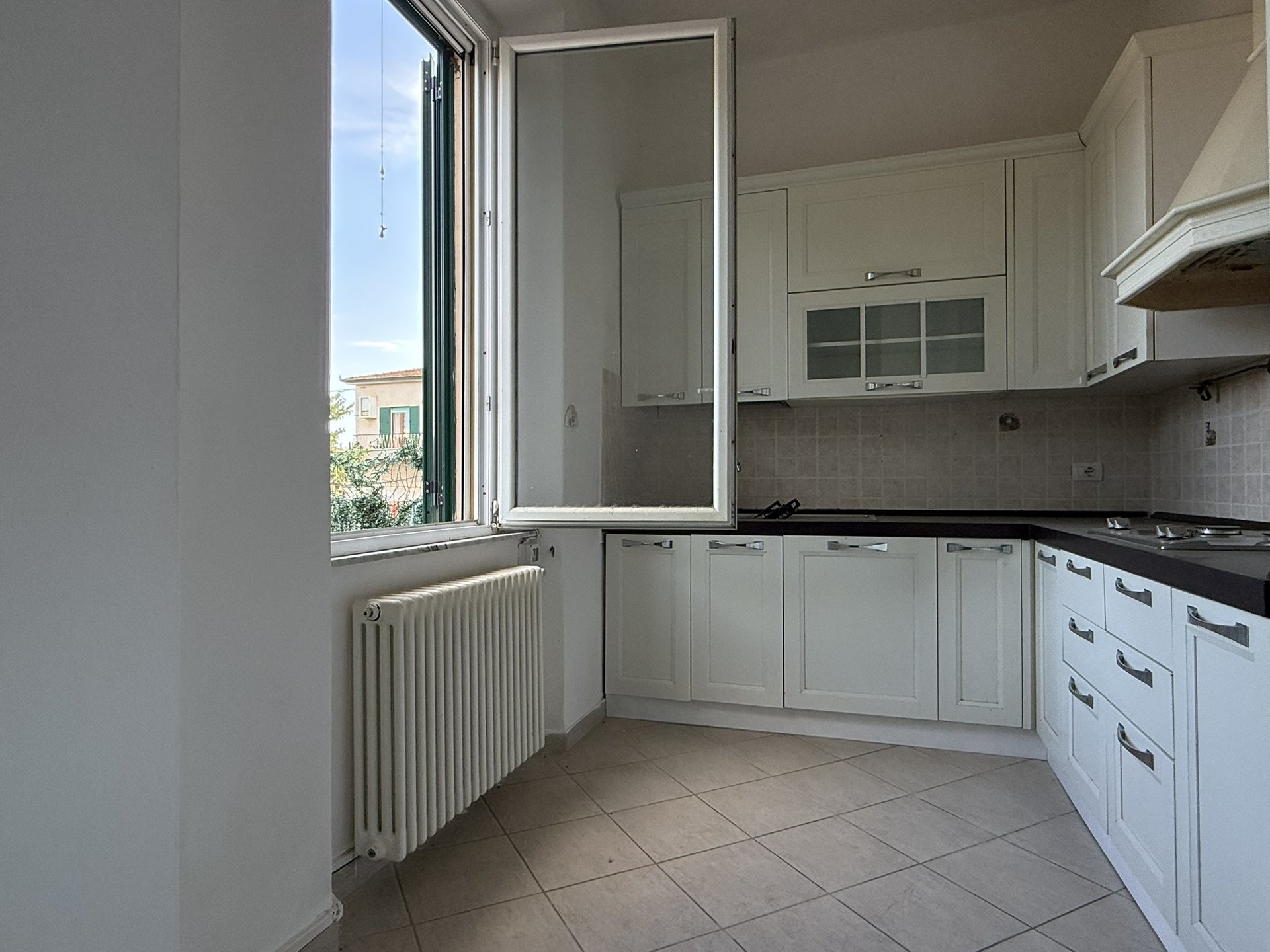 Appartamento con ingresso indipendente e giardino a Ribolla