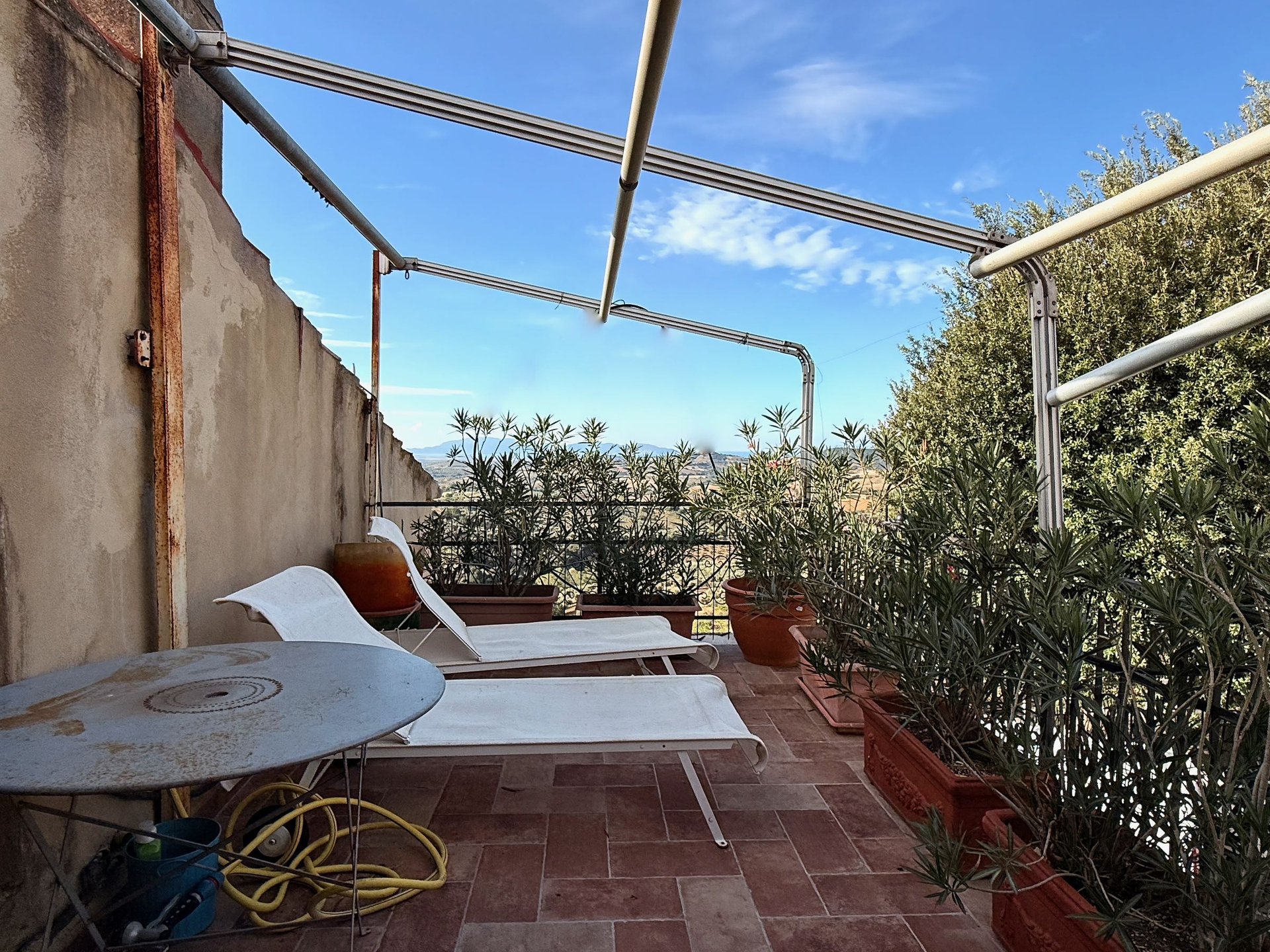 Appartamento panoramico con terrazza vista mare a Montiano Appartamento panoramico con terrazza vista mare a Montiano