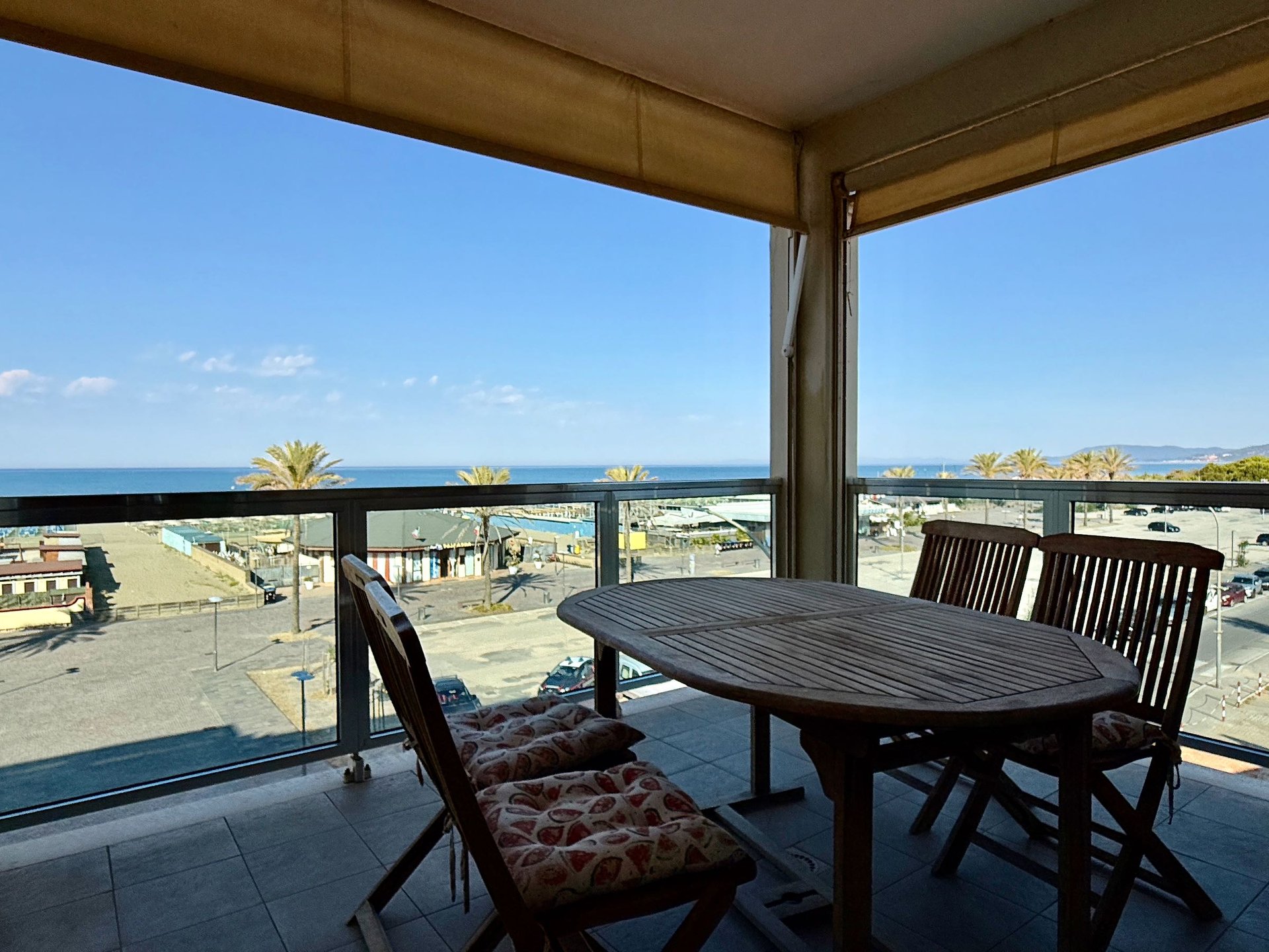 Bilocale fronte mare in vendita a Marina di Grosseto Bilocale fronte mare in vendita a Marina di Grosseto