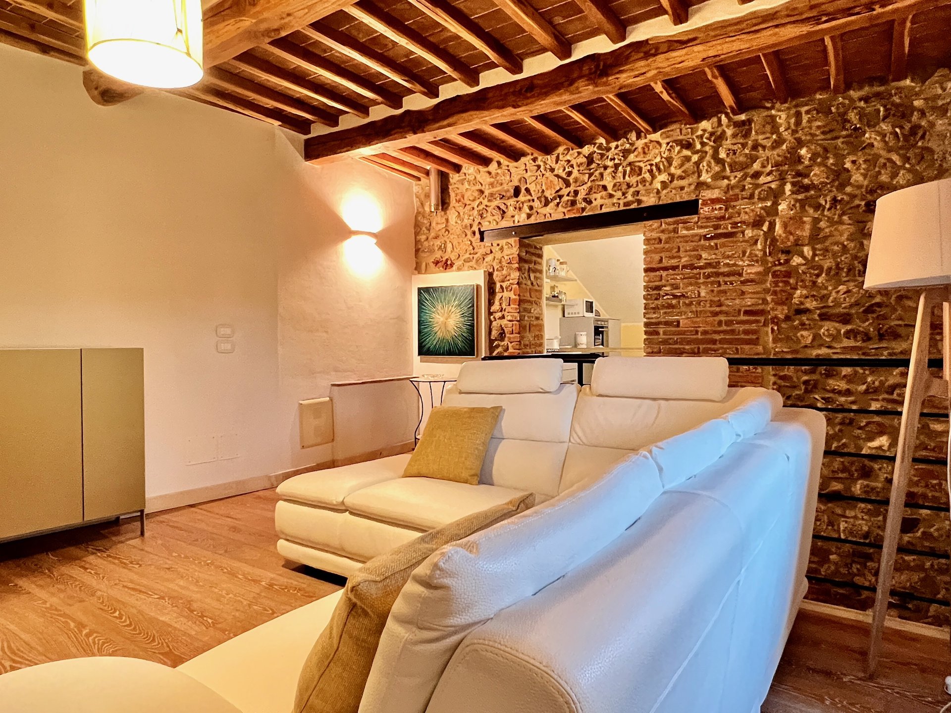Casa storica indipendente in vendita nel borgo di Batignano