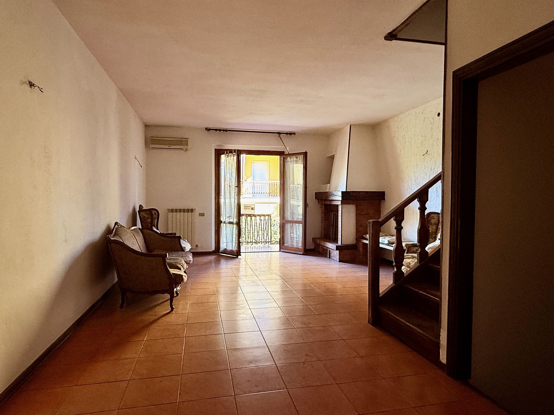 Villetta a schiera da rimodernare in Via Giacosa, Verde Maremma – Grosseto Villetta a schiera da rimodernare in Via Giacosa, Verde Maremma – Grosseto