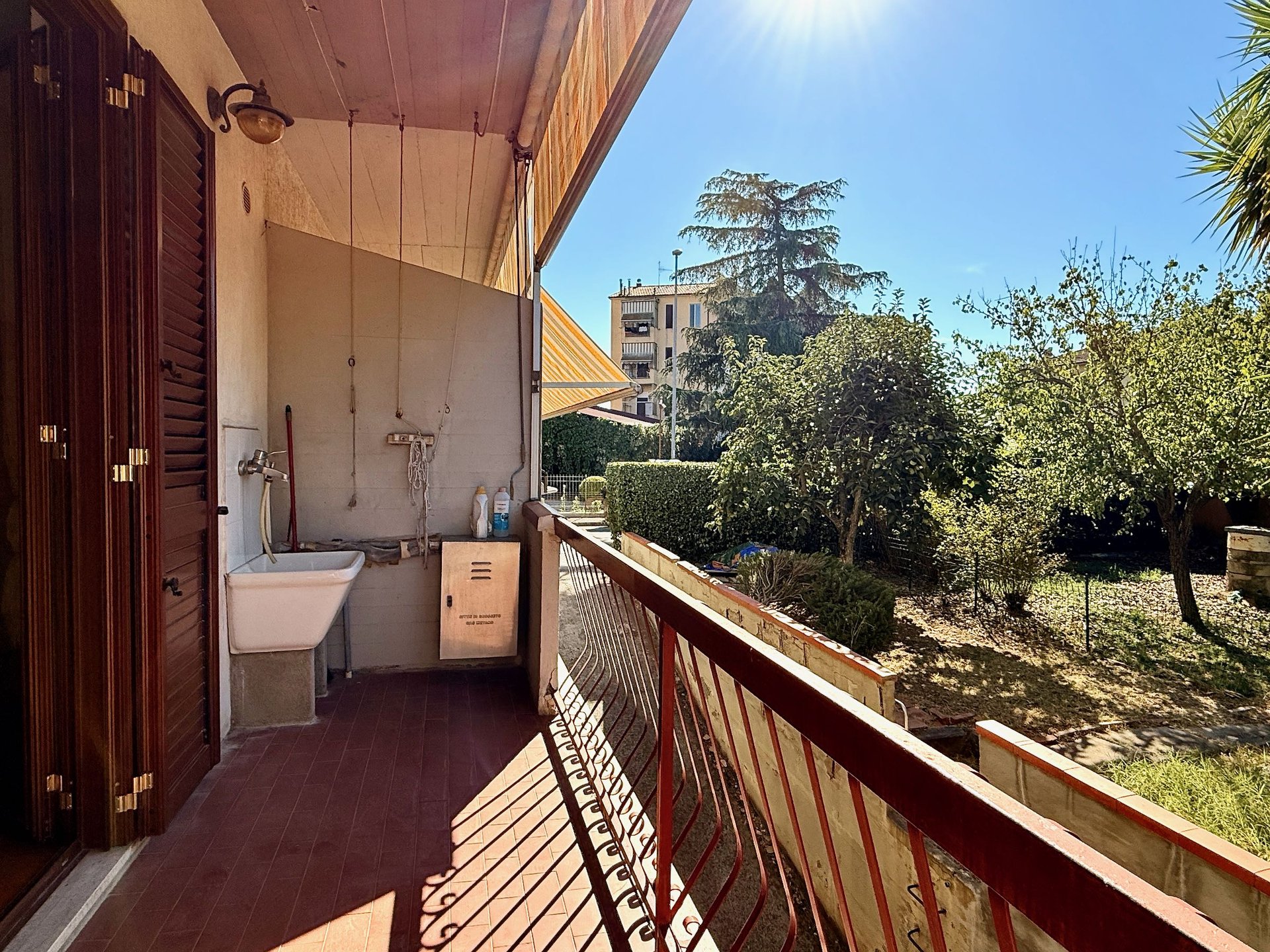 Villetta a schiera da rimodernare in Via Giacosa, Verde Maremma – Grosseto Villetta a schiera da rimodernare in Via Giacosa, Verde Maremma – Grosseto