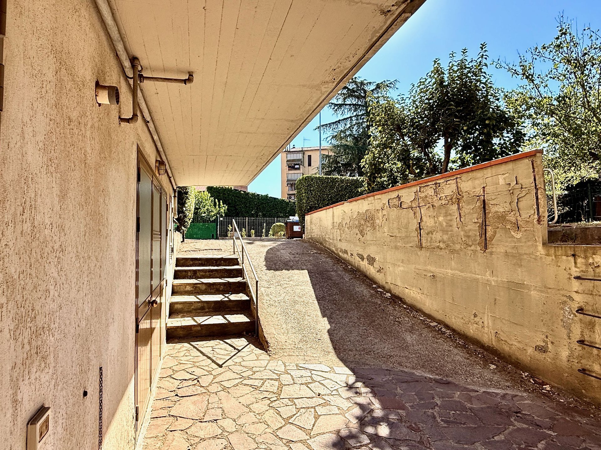 Villetta a schiera da rimodernare in Via Giacosa, Verde Maremma – Grosseto Villetta a schiera da rimodernare in Via Giacosa, Verde Maremma – Grosseto